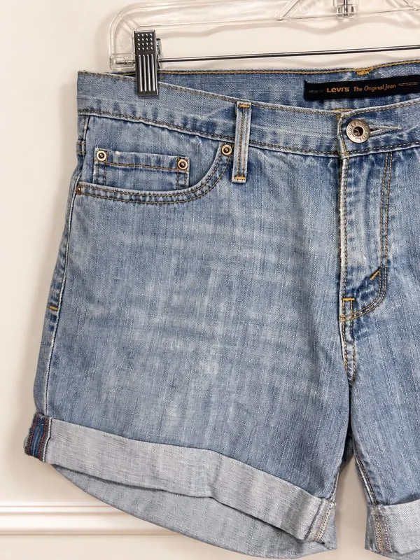 Rare 2009 Levi’s Boyfriend Denim Shorts Upside Down Red Tab Error Size 8 - Image 3