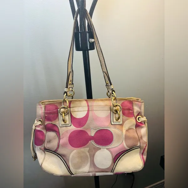 Coach Stylish Pink and Cream Women's Handbag - Image 4