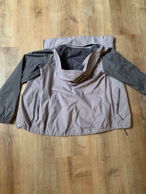 The North Face Windbreaker - Image 2