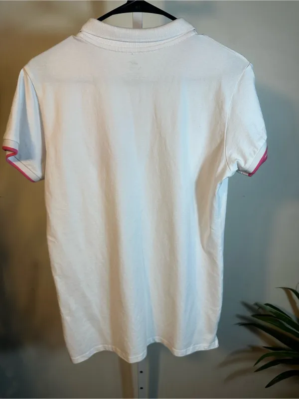P265. Beverly Hills Polo Club White Polo with Pink Logo - Image 4