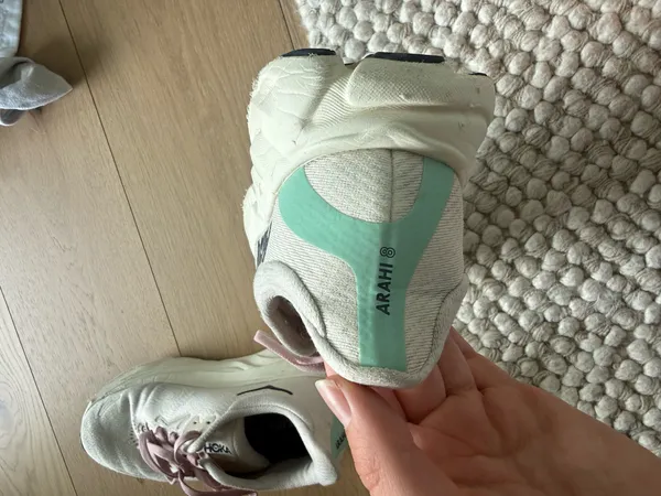 Hoka Arahi 8  - Image 5