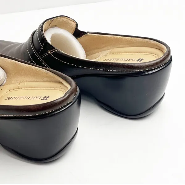 NATURALIZER Leather Brown Accent Buckle Wedge Mules Size 7 Casual Comfort - Image 11