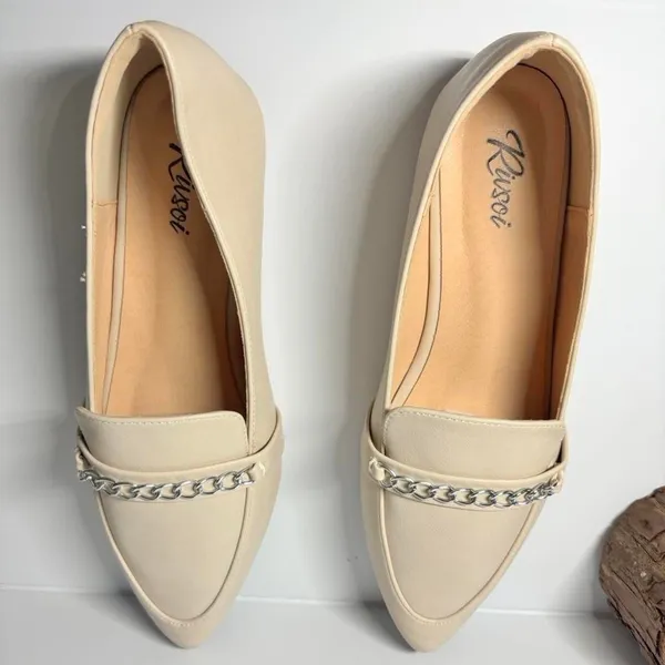 beige loafers Tan Size 6.5 - Image 4