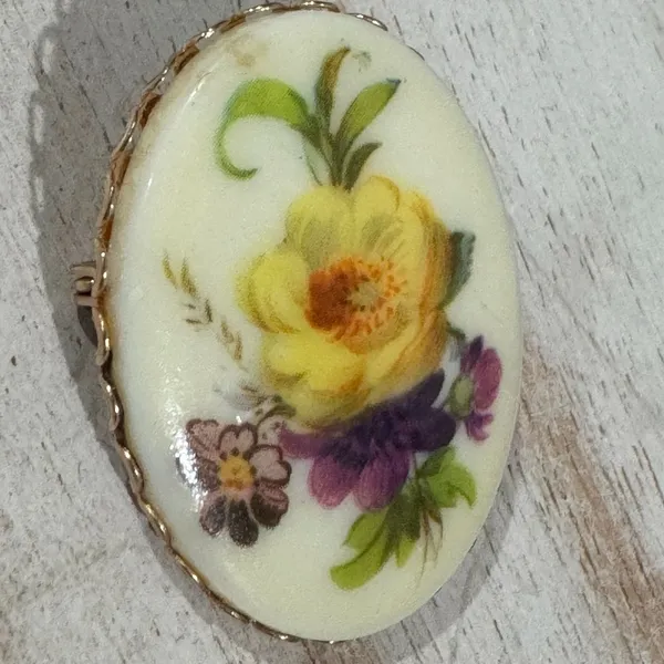 Vintage Estate Womens Glass Floral Brooch Pin Statement Piece Metal Back 1.7” - Image 5