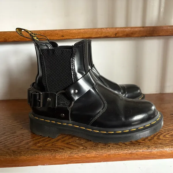 Dr. Martens Black Leather Harness Boots Size 6 EUC - Image 2