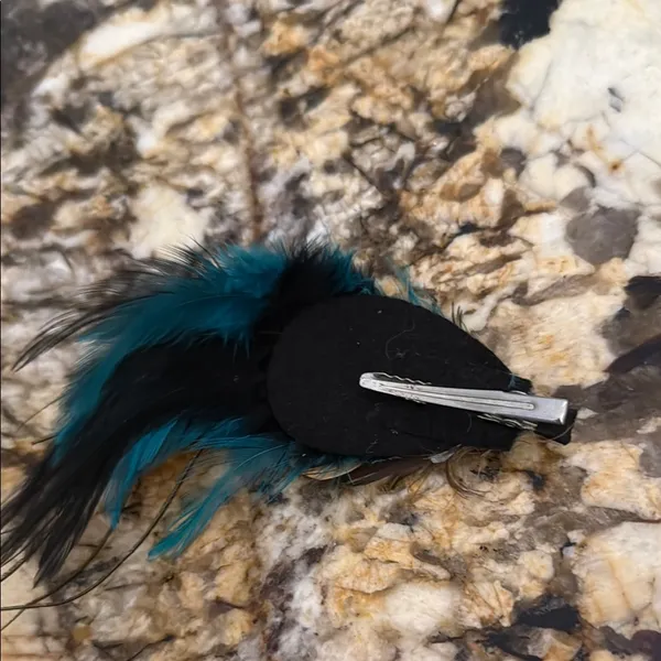 Vibrant Feather Hair Accessory Blue - Image 2