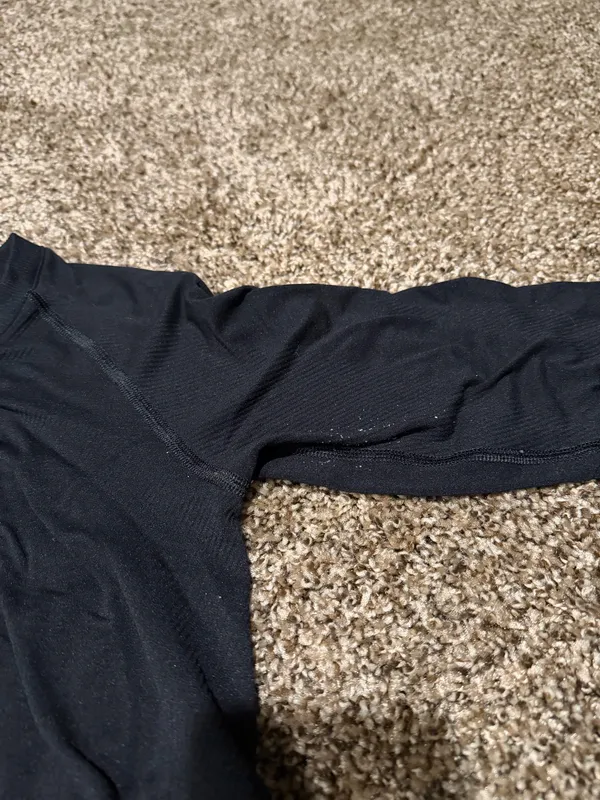 Women’s Alphalete black long sleeve crop top size Large  - Image 4