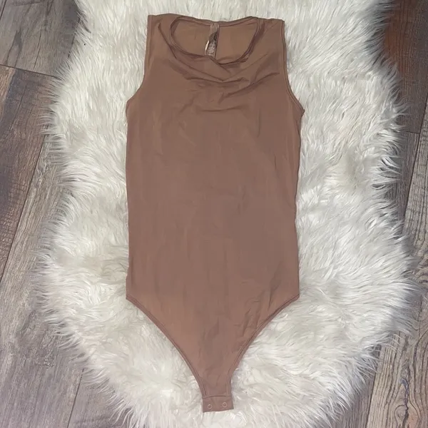 SKIMS Jelly Sheer Sleeveless Thong Bodysuit in Sienna, NWT - Image 2