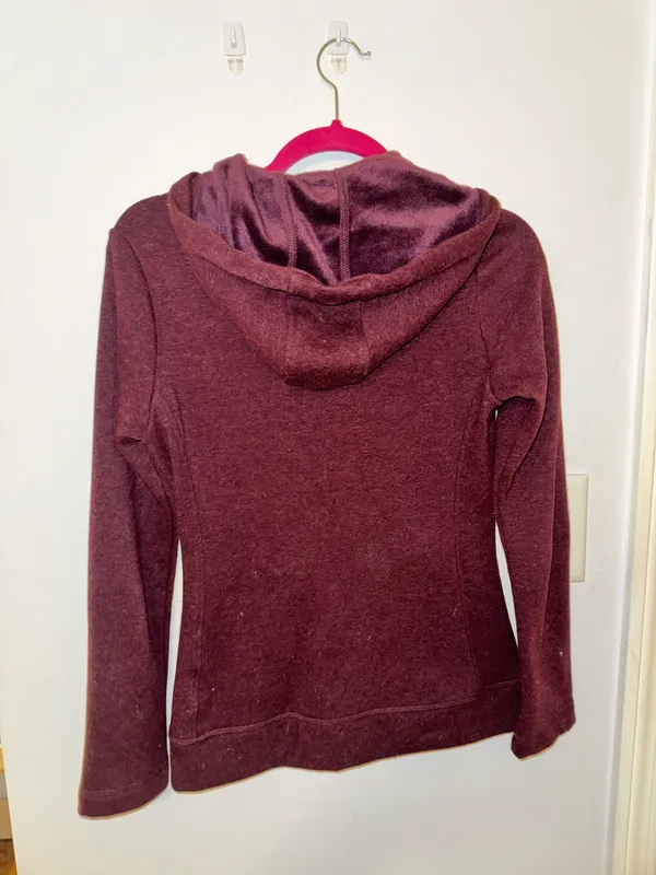 UGG Sweater - Image 2