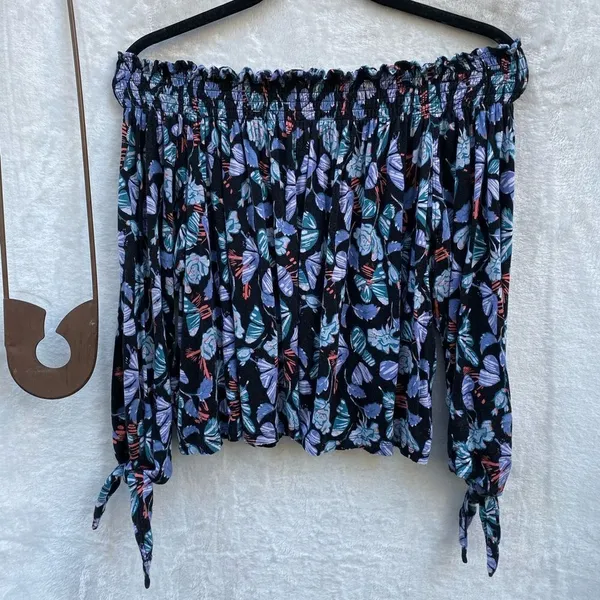 We The‎ Free Off Shoulder Top - Image 7