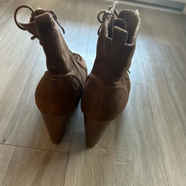 Bold and Beautiful: Platform Heeled Boots for Women - Image 5