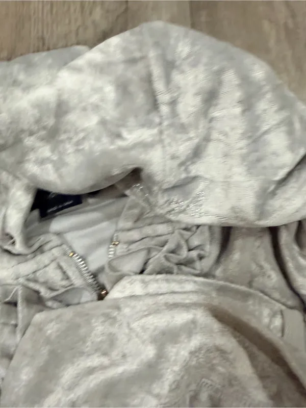 BCBGMaxAzria Silver Light Gray Velvet Zip Hoodie Set - Image 11