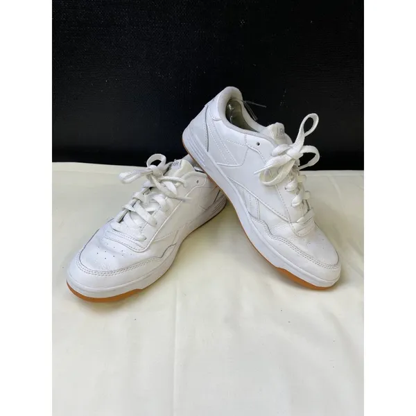 Reebok Women's Club MEMT Leather White Sneakers / Shoes Size 8 SKU 6009 - Image 4