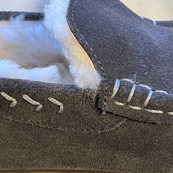 Parfeying driving moccasin/slippers, Sherpa lined, size 8, women’s - Image 7