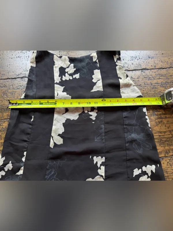 FARM Rio Black & White Floral Chiffon Shift Dress - Size M Like new! - Image 4