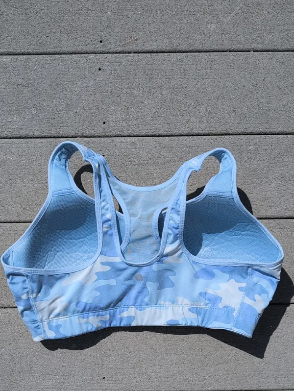 Layer 8 Front Zip Camo Sports Bra Size XXL - Image 2