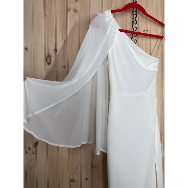 NWT Lulus Majestic Attitude White Cape Sleeve One-Shoulder Maxi Dress Wedding S - Image 4
