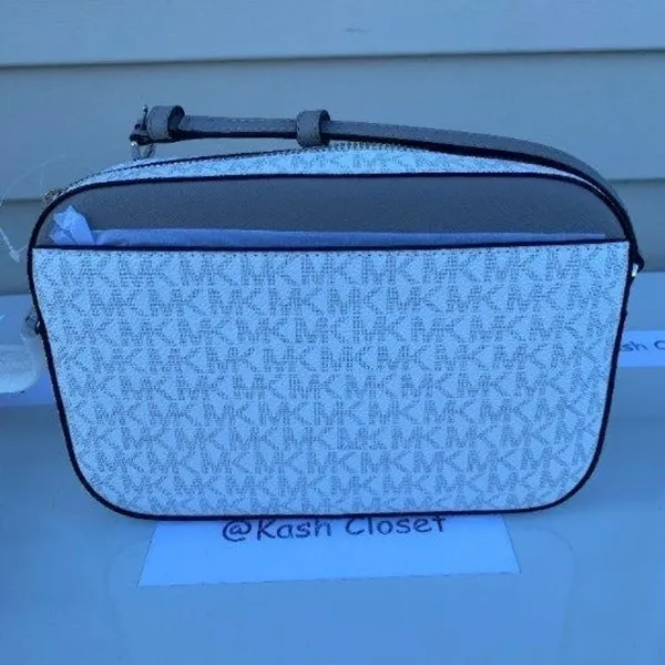Michael Kors Bright White Chain Crossbody Purse - Image 4