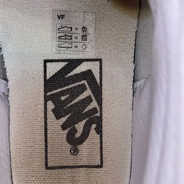 Vans SK8-Hi Pride Rainbow Shoes like new unisex - Image 6