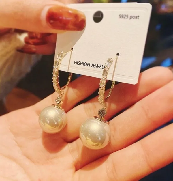 Elegant White Pearl Drop Dangle Earrings for Women - Image 3