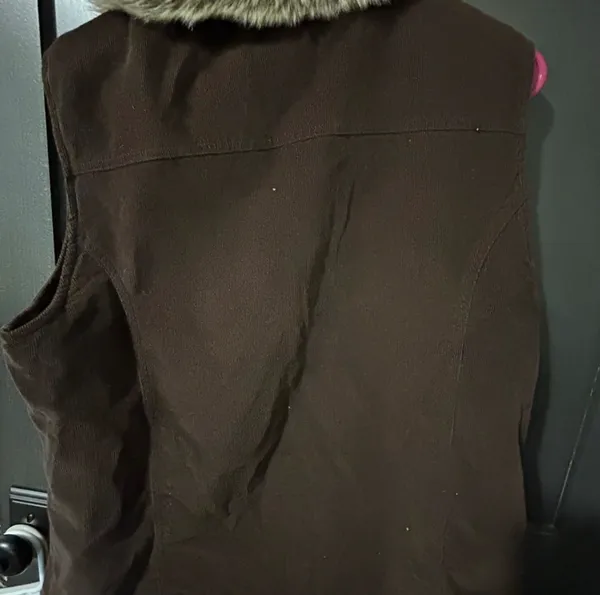 Northcrest corduroy vest - Image 3