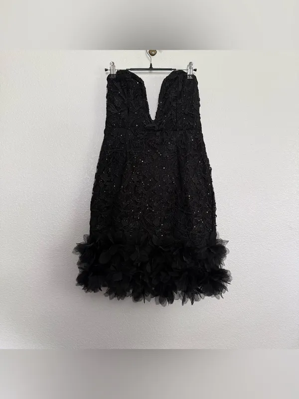 NWT Selfie Leslie Time Of My Life Applique Mini Dress Black Large - Image 2