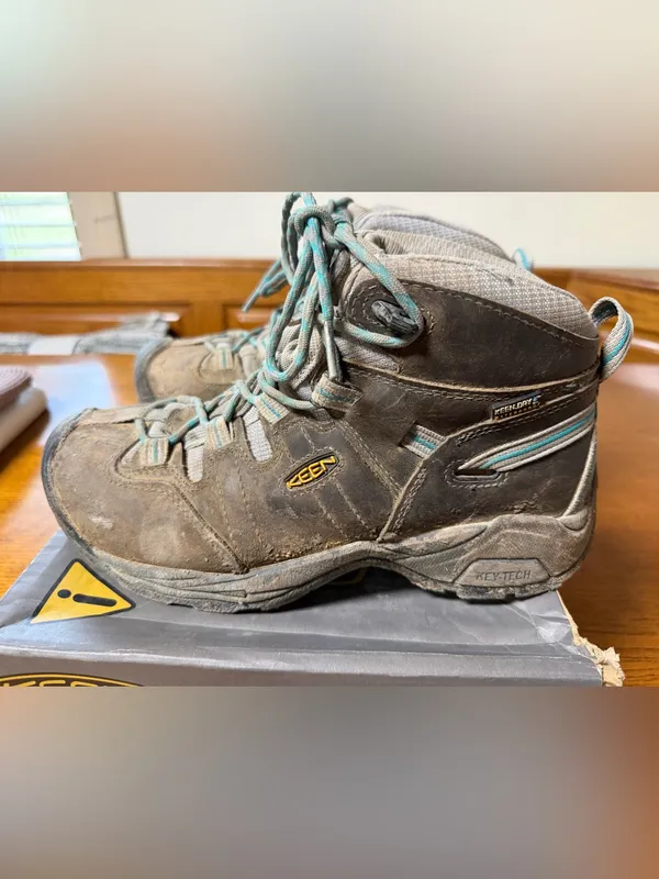 KEEN DETROIT XT MID ST Women’s 9 Wide - Image 7
