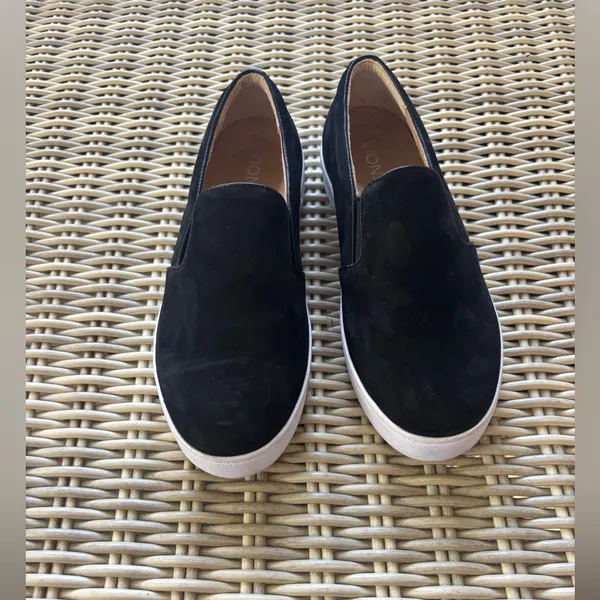 Vionic Black Suede Midi Slip On‎ Sneakers size 7.5 workwear athleisure classic - Image 2