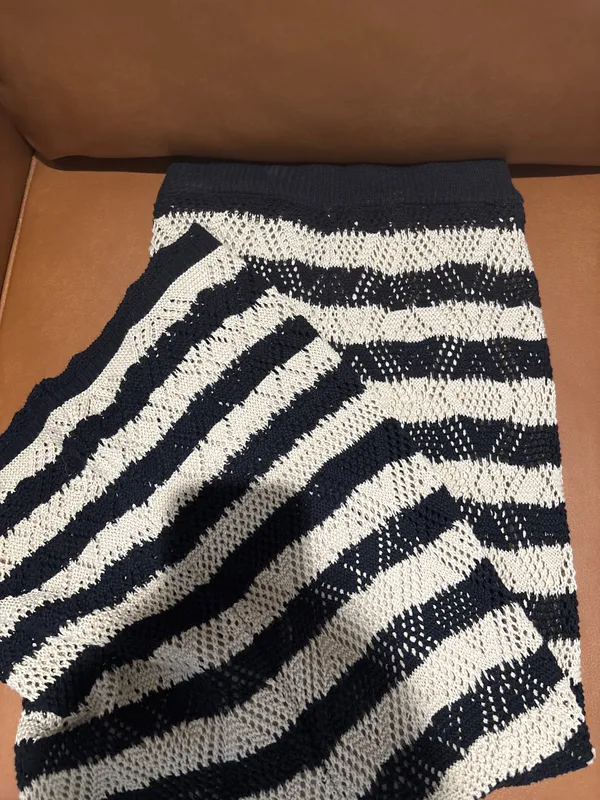 2 piece set  - Image 2