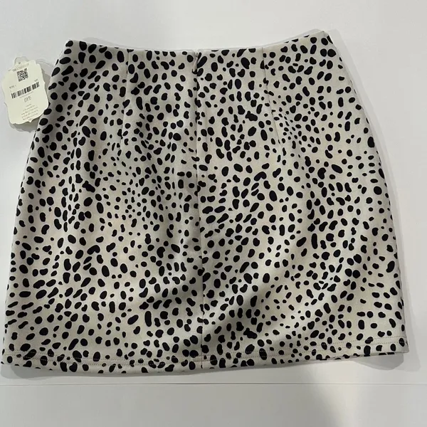 Altar'd State‎ Women's Dotted Cream and Black Skirt - Size S - NEW With Tags. - Image 4