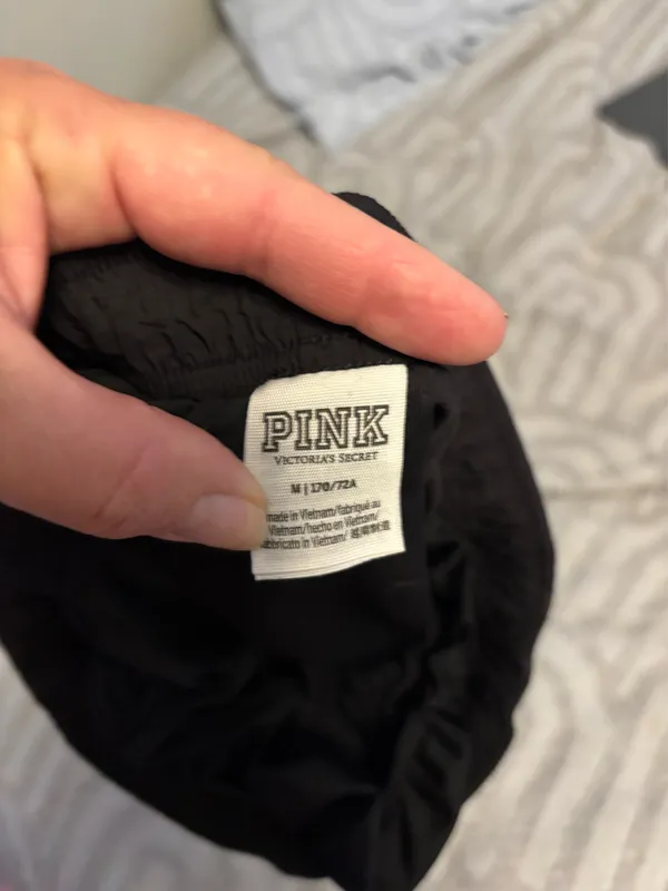 PINK Victoria's Secret Black Athletic Shorts, Sz M - Image 3