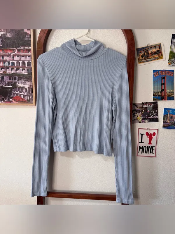 Reformation Jeans Valeria Ribbed Crop Turtleneck Long Sleeve Top - Image 2