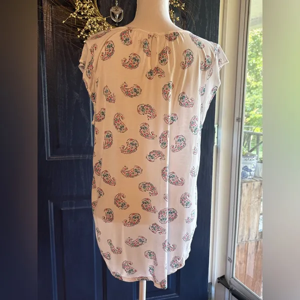 LOFT Paisley Cap-Sleeve Top Lightweight size Large - Image 4