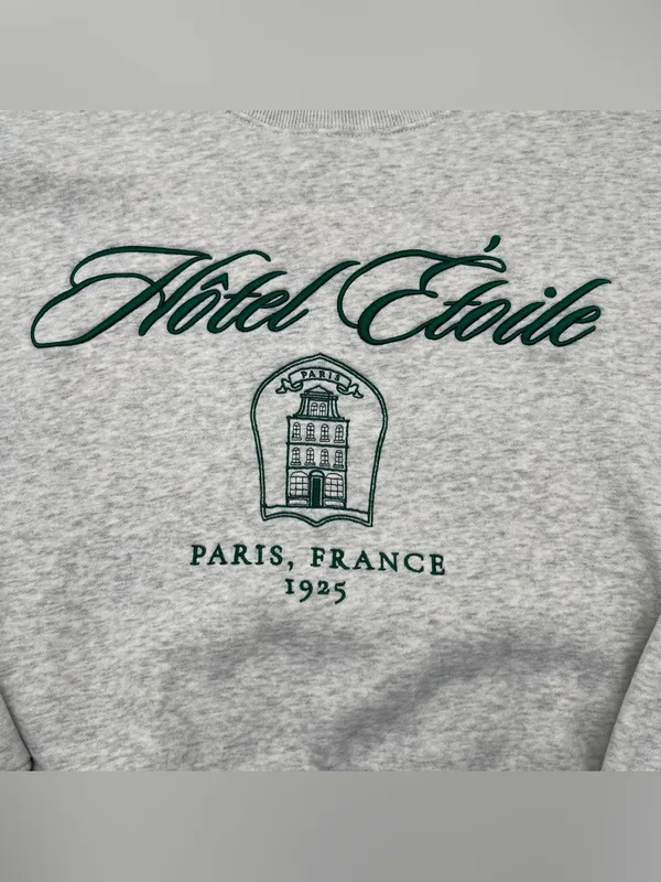 Abercrombie & Fitch “Hotel Eloile” Soft Collection Embroidered Sweatshirt Med - Image 7