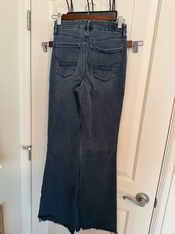 American Eagle Curvy Super High-Rise Flare Jeans - Image 5
