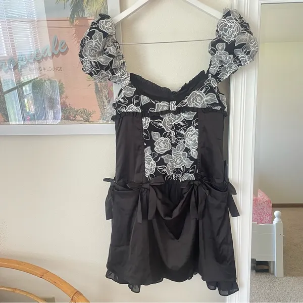 For Love & Lemons Hadlee Embroidered Bow Dress in Small New - Image 4