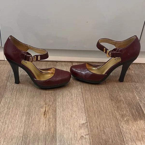 Michael Kors Burgundy Black Leather Heels 3.5in Size 6.5 - Image 9