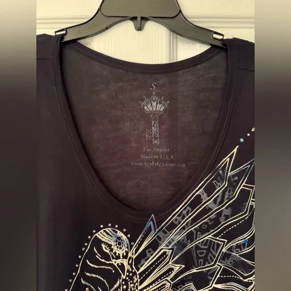 Key Closet War Bird Black Graphic Tee Swarovski Crystals Women’s Size Small - Image 8