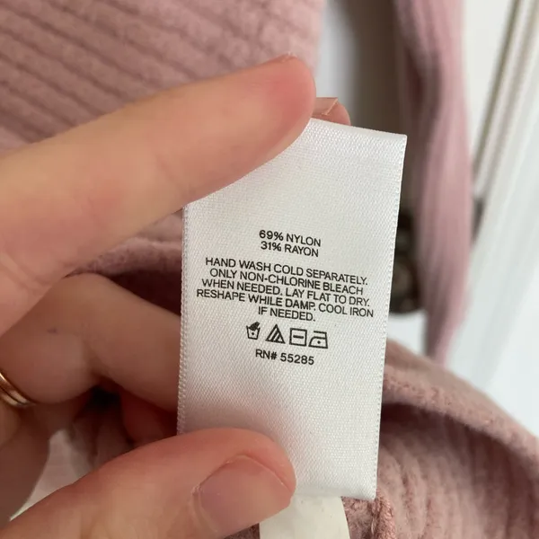 EUC Express women’s blush pink‎ ribbed knit wrap crossover sweater top medium - Image 5