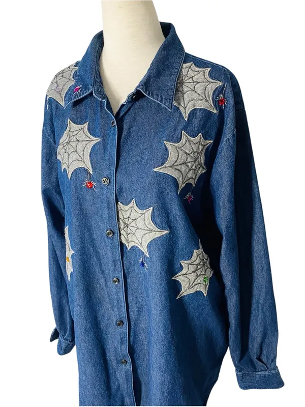 VINTAGE KAREN SCOTT Embroidered Spiderweb Denim Shirt - Image 6