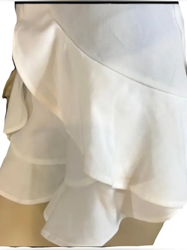 Aqua White Ruffle Accent High Waist Shorts Nwt (M) - Image 7