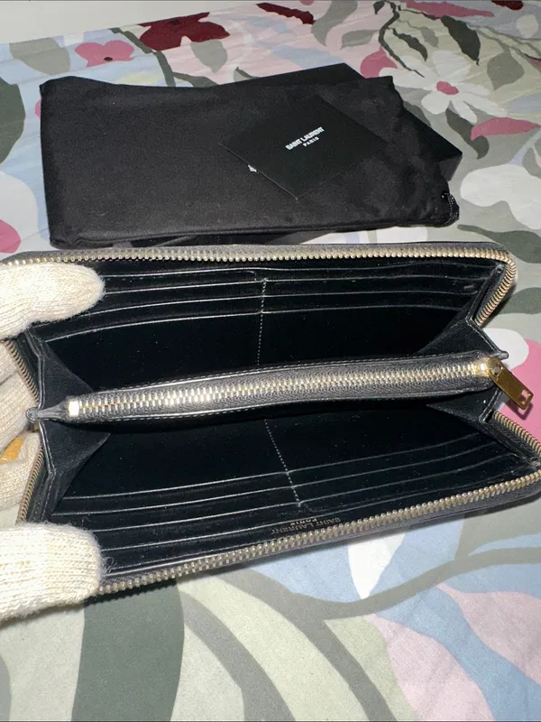 Yves Saint Laurent Black Leather Zip-Around Wallet with Gold YSL Emblem - Image 9