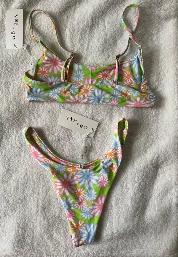 Grey Bandit X ANA Sold Out Green Floral Bikini S/M NWT - Image 2