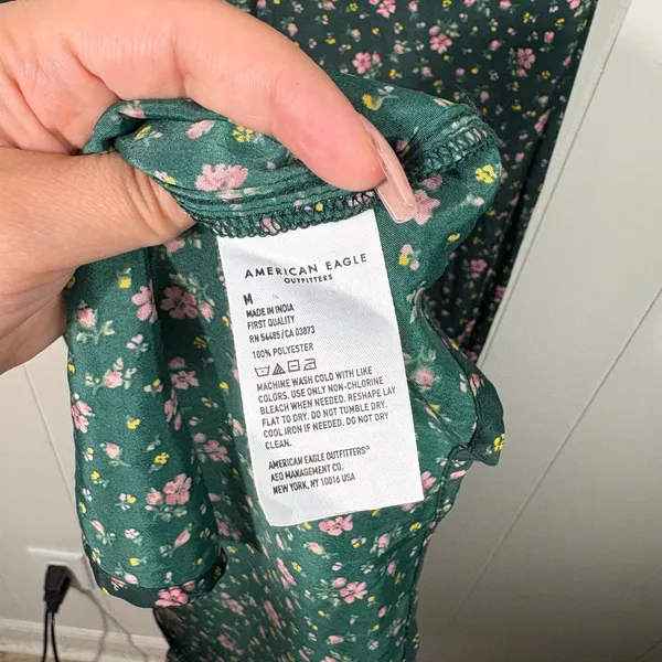 American Eagle Dark Green Pink Ditsy Floral Silky One Shoulder Dress Medium NWT - Image 6