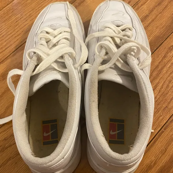 Womens VTG 2003 Nike Challenge Court White Leather Tennis Shoes 143010-111‎ 7.5 - Image 3