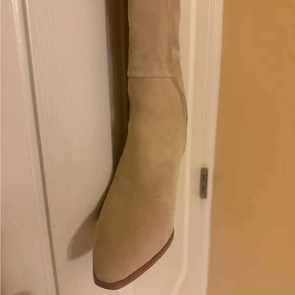 Sam Edelman Beige Heeled with side zippers Boots! - Image 6