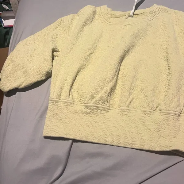 Lululemon Textured Crewneck Pullover Color is a Dew Green Size 4‎ - Image 10