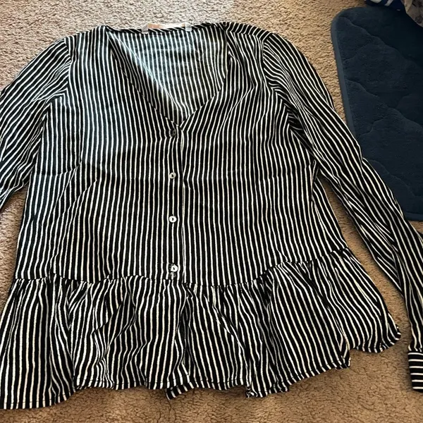 Zara‎ xs striped blouse - Image 6