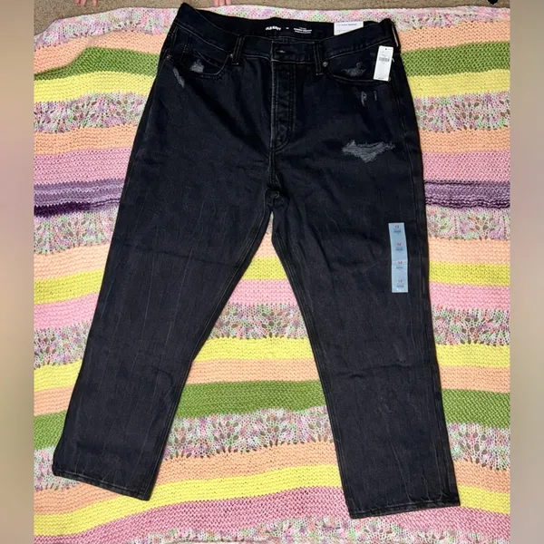 NWT Old Navy Black High Rise Slouchy Crop Jeans Size 12 - Image 2