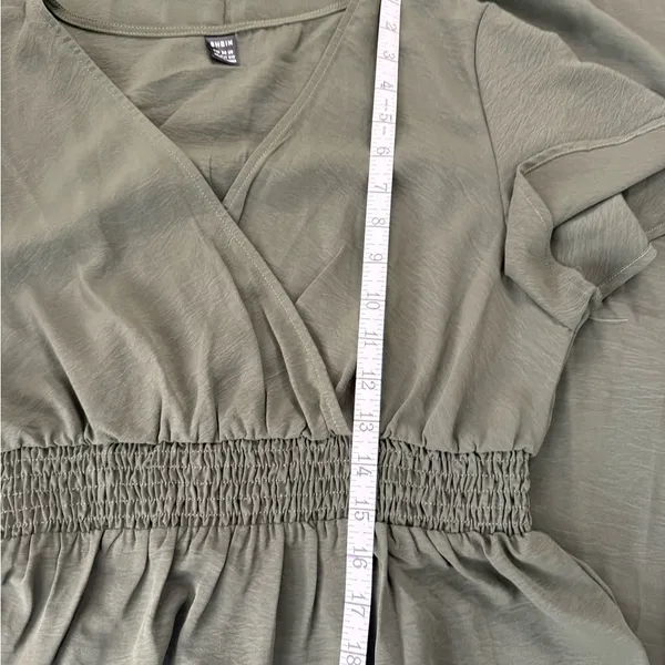 SHEIN Green Asymmetrical Dress - Image 4
